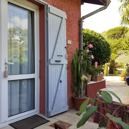 La Casa Color Frühstückspension Lamagdelaine