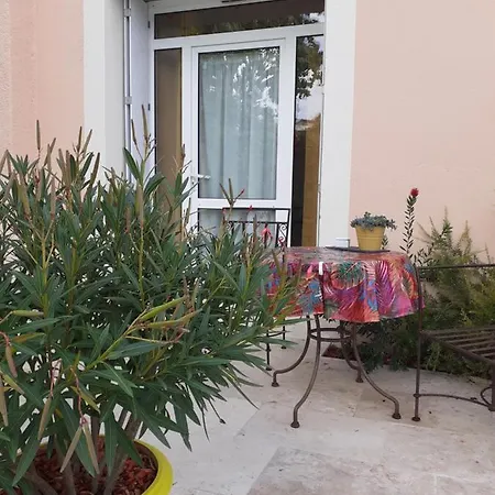 Frühstückspension La Casa Color 3*