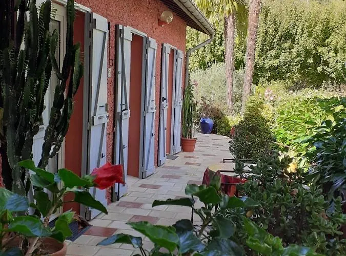 La Casa Color Alojamento de Acomodação e Pequeno-almoço 3*