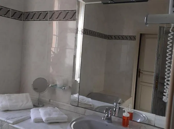 Alojamento de Acomodação e Pequeno-almoço La Casa Color 3*