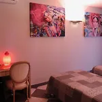 לינה וארוחת בוקר La Casa Color Lamagdelaine