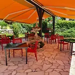 La Casa Color 3*