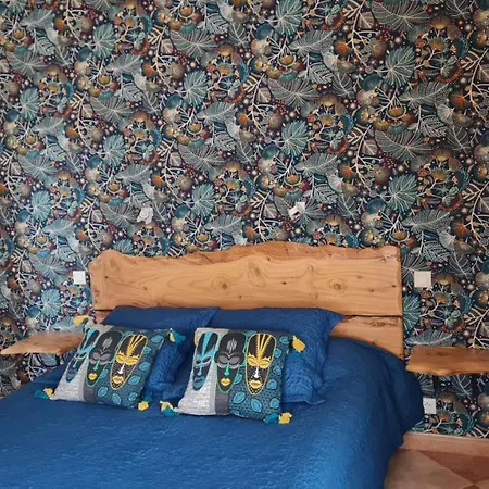 La Casa Color 3*