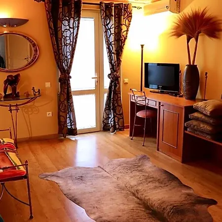 La Casa Color Bed & Breakfast 3*