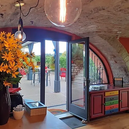 La Casa Color Bed & Breakfast